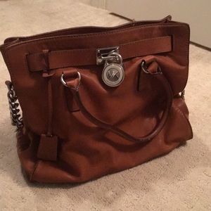 Micheal Kors purse 👜